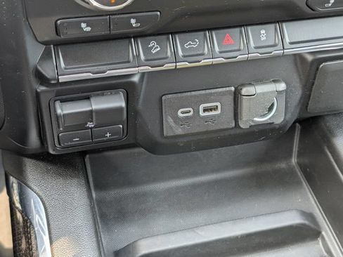 Used 2021 Chevrolet Silverado 1500 RST w/ LPO, Blackout Package AWD/4WD image 24