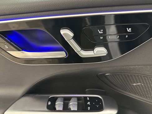 Used 2023 Mercedes-Benz C 300 Sedan image 10