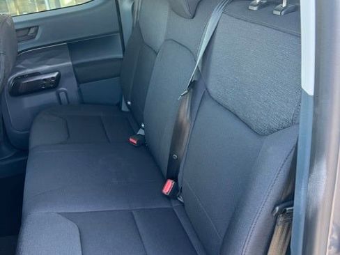 New 2025 Ford Maverick XL w/ Equipment Group 102A image 14