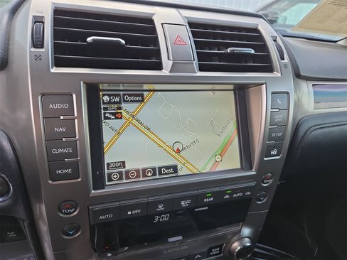 Used 2019 Lexus GX 460 image 25