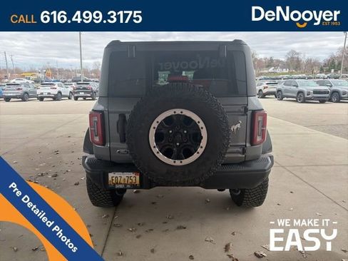 Used 2022 Ford Bronco Badlands image 4