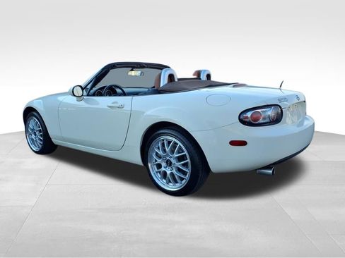 Used 2007 MAZDA MX-5 Miata Grand Touring w/ Premium Pkg image 20