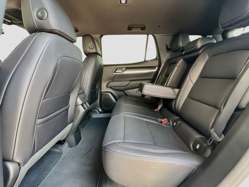 New 2027 GMC Terrain Elevation w/ Elevation Premium Package FWD image 17
