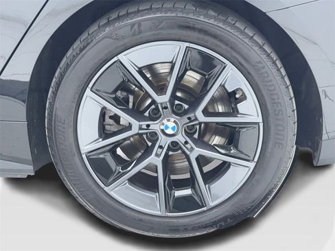 Used 2025 BMW i4 eDrive40 image 59