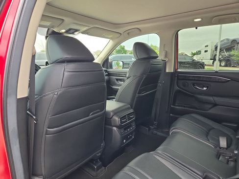Used 2024 Honda Pilot Elite image 16