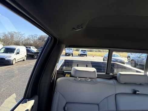 Used 2025 Chevrolet Silverado 2500 LTZ w/ LTZ Premium Package image 12