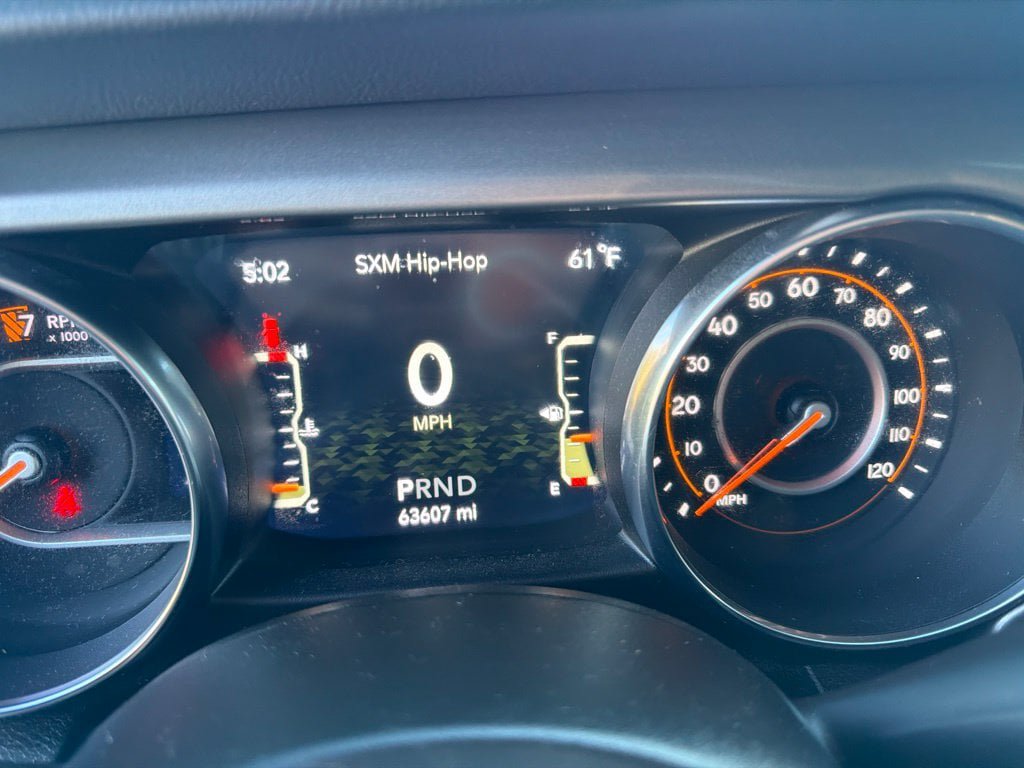 Used 2021 Jeep Wrangler Unlimited Sahara w/ Cold Weather Group AWD/4WD image 18