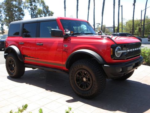 Certified 2022 Ford Bronco Wildtrak AWD/4WD image 7