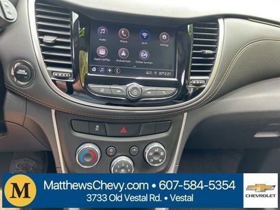 Certified 2022 Chevrolet Trax LT w/ LT Convenience Package