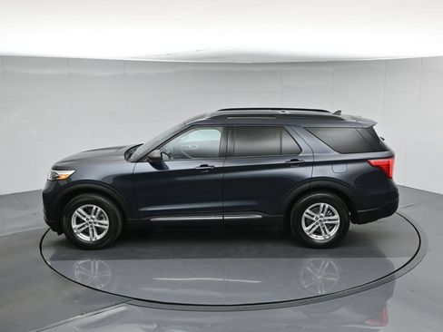 Certified 2023 Ford Explorer XLT RWD image 43