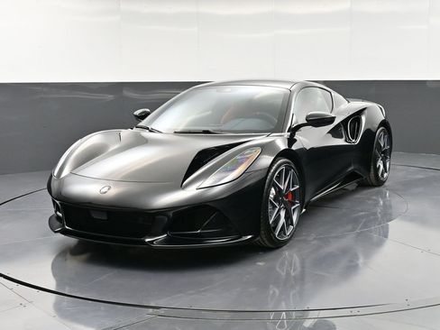 New 2026 Lotus Emira SE image 1