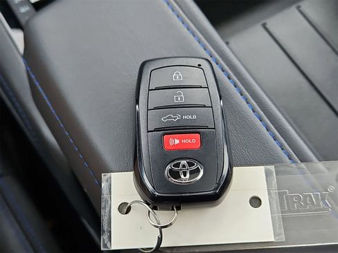 Used 2022 Toyota Tundra Platinum image 37