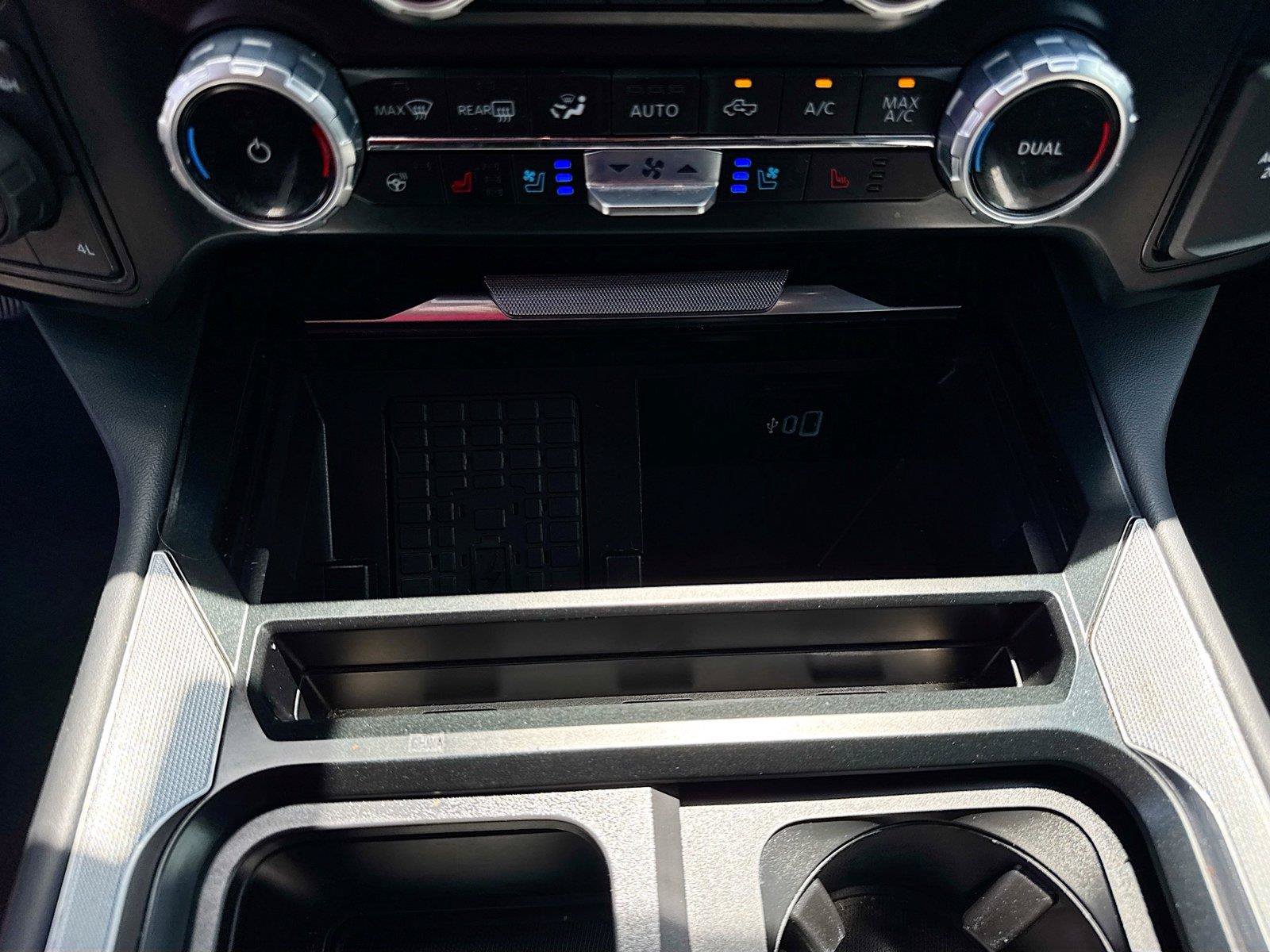 Used 2023 Ford F250 Platinum AWD/4WD image 16