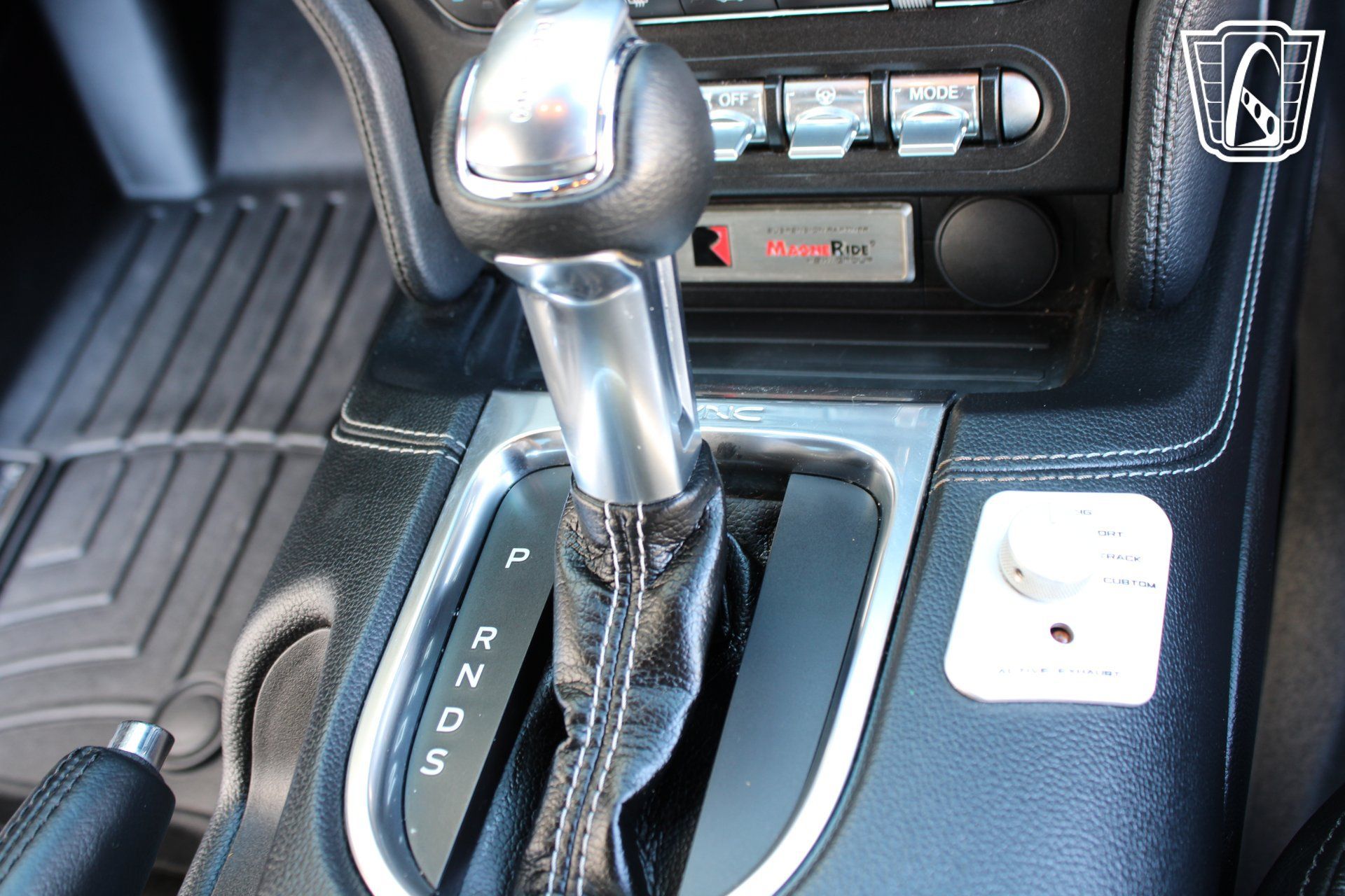 Used 2021 Ford Mustang GT Premium w/ GT Performance Package RWD image 6