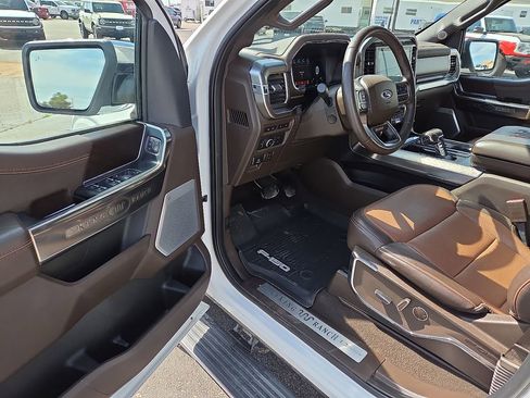 Used 2022 Ford F150 King Ranch w/ Equipment Group 601A High AWD/4WD image 23