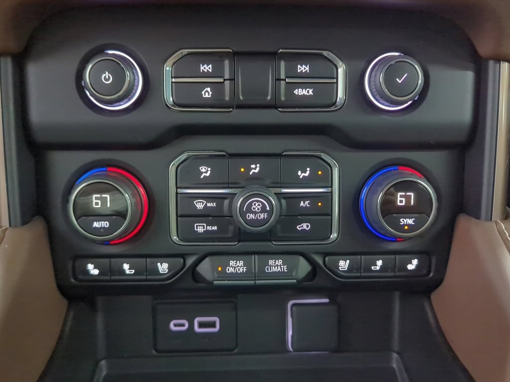 Used 2023 Chevrolet Tahoe High Country AWD/4WD image 21