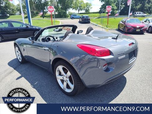 Used 2008 Pontiac Solstice Convertible w/ Preferred Package RWD image 9