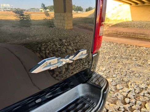 Used 2019 RAM 1500 Limited AWD/4WD image 23