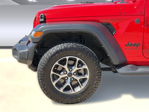 Used 2024 Jeep Wrangler Sport S image 12