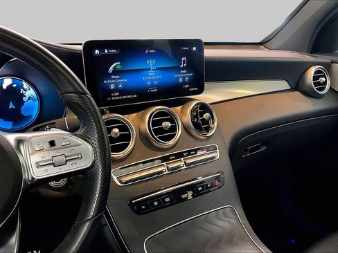 Used 2023 Mercedes-Benz GLC 300 4MATIC Coupe image 7