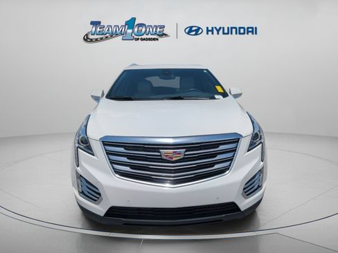 Used 2017 Cadillac XT5 Luxury w/ Driver Awareness Package FWD image 2