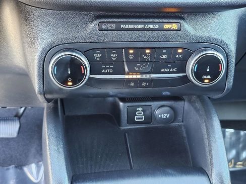 Used 2025 Ford Escape ST-Line image 27