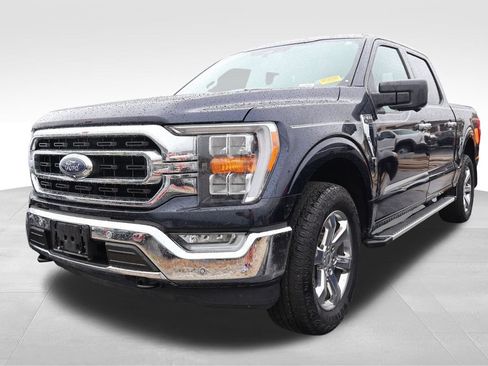 Used 2022 Ford F150 XLT w/ Equipment Group 302A High AWD/4WD image 9