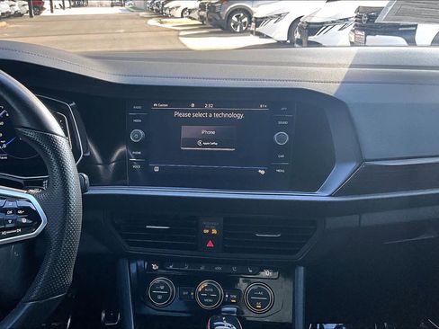 Used 2024 Volkswagen Jetta GLI Autobahn image 6