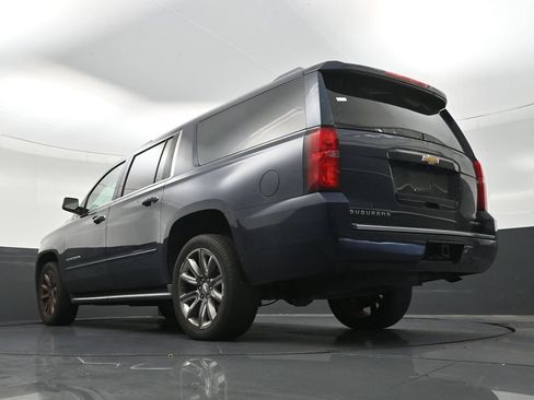 Used 2019 Chevrolet Suburban Premier RWD image 25