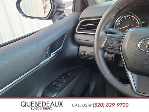 Used 2024 Toyota Camry SE w/ Convenience Package image 23