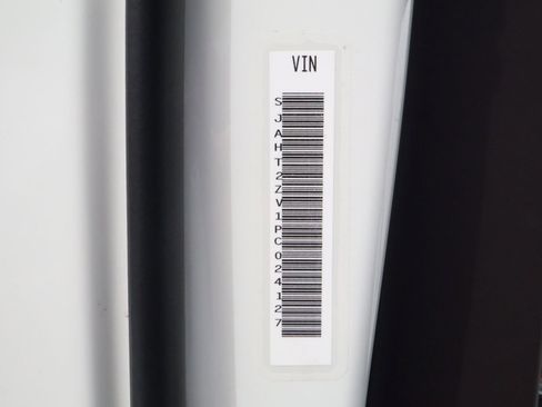 Used 2023 Bentley Bentayga Extended Wheelbase image 22