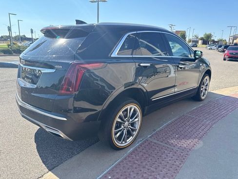 Used 2021 Cadillac XT5 Premium Luxury FWD image 4