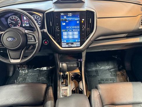 Used 2023 Subaru Ascent Limited image 31