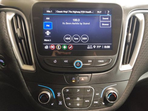 Used 2025 Chevrolet Malibu LT FWD image 25