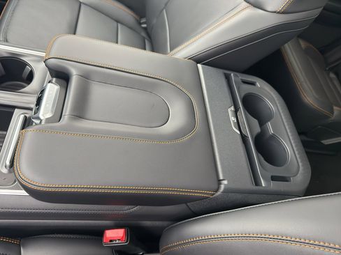 New 2026 Ford Expedition Tremor image 24