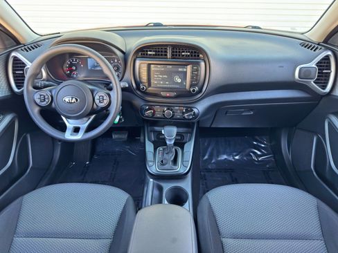 Used 2021 Kia Soul LX FWD image 11