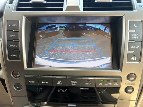 Used 2016 Lexus GX 460 w/ Premium Package AWD/4WD image 24