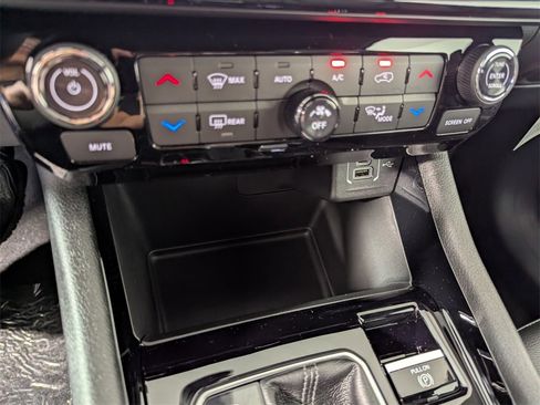 New 2026 Jeep Compass Limited w/ Sun, Sound & Navigation Group image 22