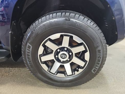 Used 2020 Toyota 4Runner TRD Off-Road Premium w/ Moonroof Package AWD/4WD image 8
