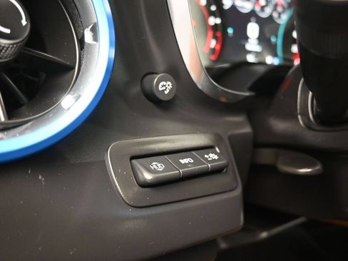 Used 2018 Chevrolet Camaro SS RWD image 27