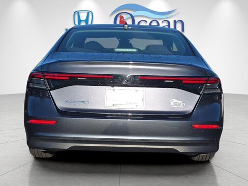Used 2023 Honda Accord EX image 5