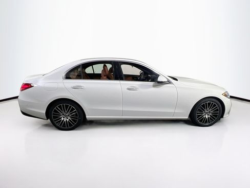 Used 2023 Mercedes-Benz C 300 4MATIC Sedan image 4