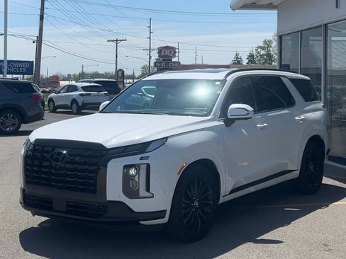 Used 2024 Hyundai Palisade Calligraphy AWD/4WD image 3