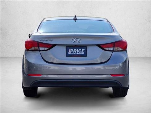 Used 2015 Hyundai Elantra SE w/ Option Group 02 FWD image 7