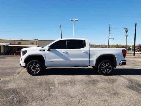Used 2025 GMC Sierra 1500 AT4 w/ AT4 Premium Package image 3