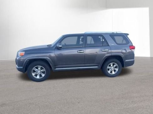 Used 2013 Toyota 4Runner SR5 image 13