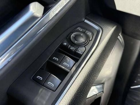 Used 2024 GMC Sierra 2500 Denali w/ Denali Reserve Package AWD/4WD image 18