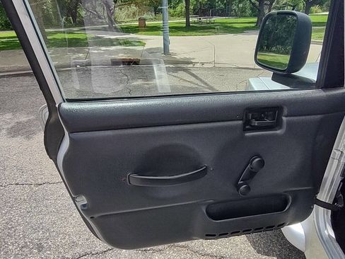 Used 2006 Jeep Wrangler Unlimited image 28