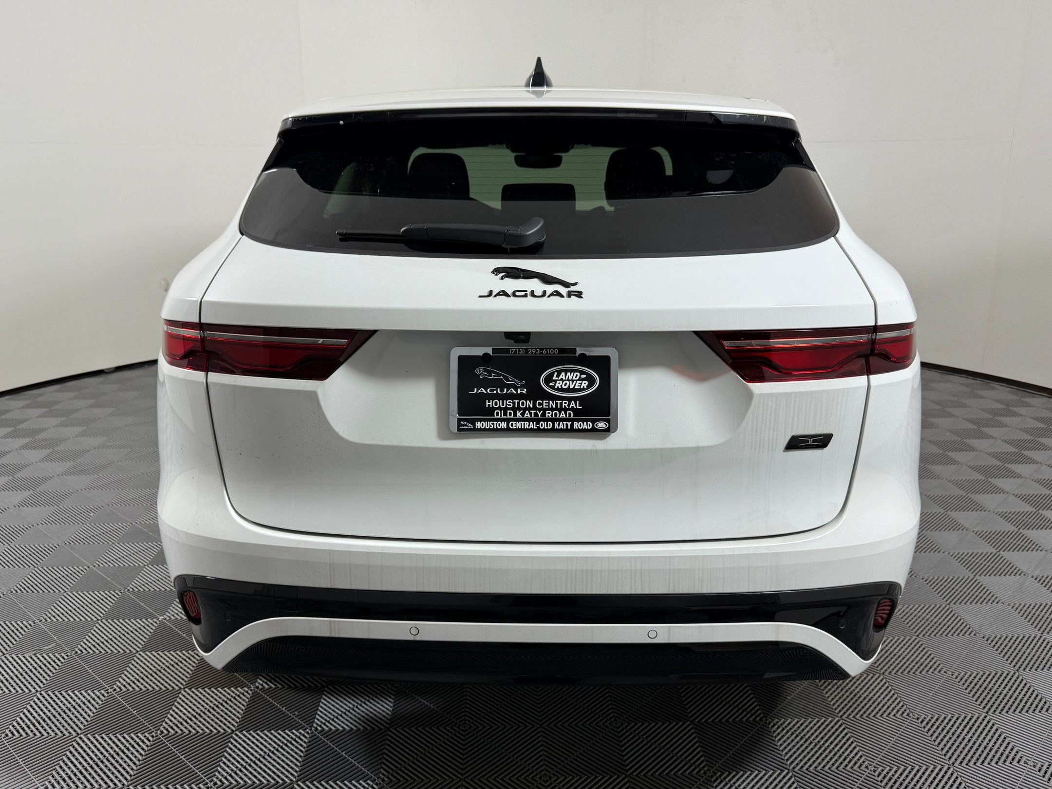 New 2026 Jaguar F-PACE R-Dynamic S AWD/4WD image 10