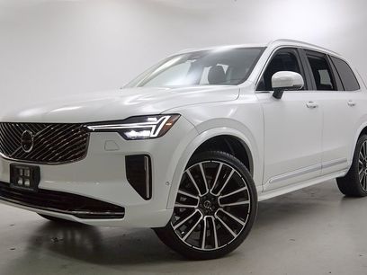 New 2026 Volvo XC90 B6 Plus w/ Protection Package